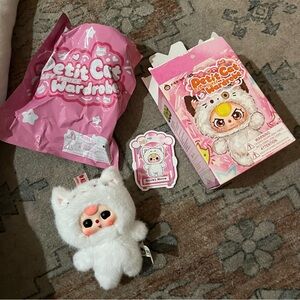 nowy meow plush blind box baby three petit cat wardrobe keychain